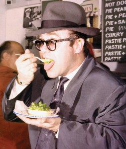 elton-johns-quirky-press-release-at-harrys